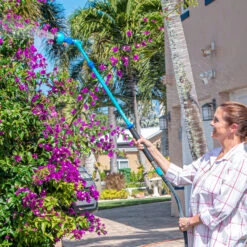 Aqua Joe AJ-WW10-T59 Telescoping Watering Wand | Extends 36" - 53" | 10 Spray Patterns 11 Aqua Joe AJ-WW10-T59 Telescoping Watering Wand | Extends 36" - 53" | 10 Spray Patterns -Lennox Bliss Store AJ WW10 T59 Lifestyle03