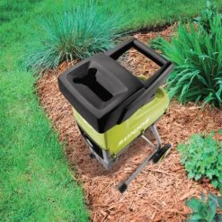 Sun Joe HEDGE-BDL Hedger/Chipper Bundle | W/ 24-Volt Hedger Kit And Electric Chipper/Shredder 37 Sun Joe HEDGE-BDL Hedger/Chipper Bundle | W/ 24-Volt Hedger Kit And Electric Chipper/Shredder -Lennox Bliss Store CJ603E Lifestyle01